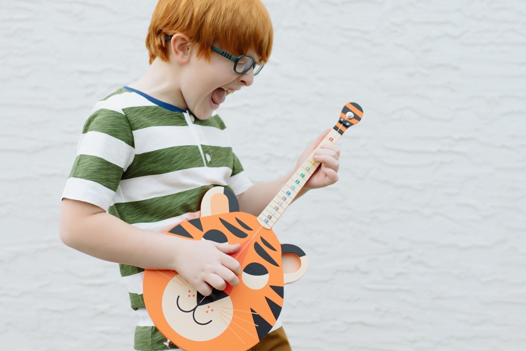 Names of the Guitar Strings - KidsGuitarWorld